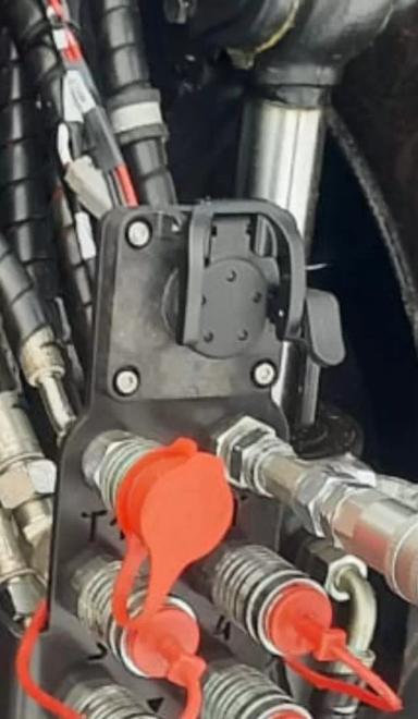 Новенький Кировец К 743 М и управление посевным комплексом  John Deere