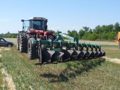 Эволюция корпусов скоростных плугов ПБС