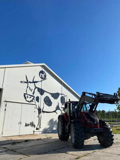 Тракторы Valtra на первой экоферме страны!