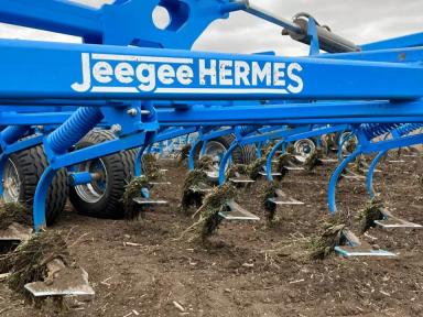 Китайский брат TigerMate: культиватор Hermes от Jeegee теперь в России…