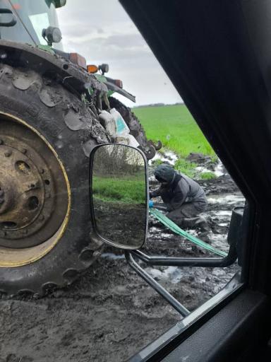 Гербицидная обработка с помощью агродрона