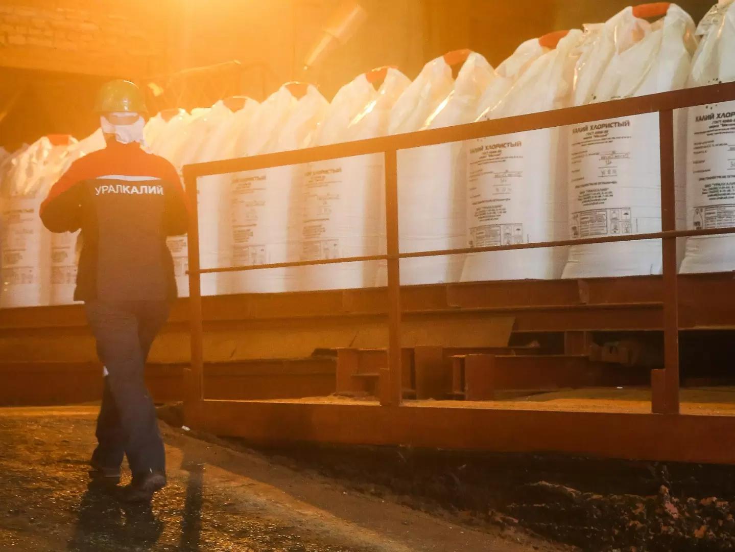 Мантуров: Производство минудобрений в РФ в 2,5 раза превышает потребление