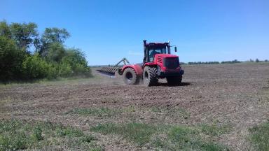 Лемешно-отвальный плуг ПБС-8+1 новой конструкции