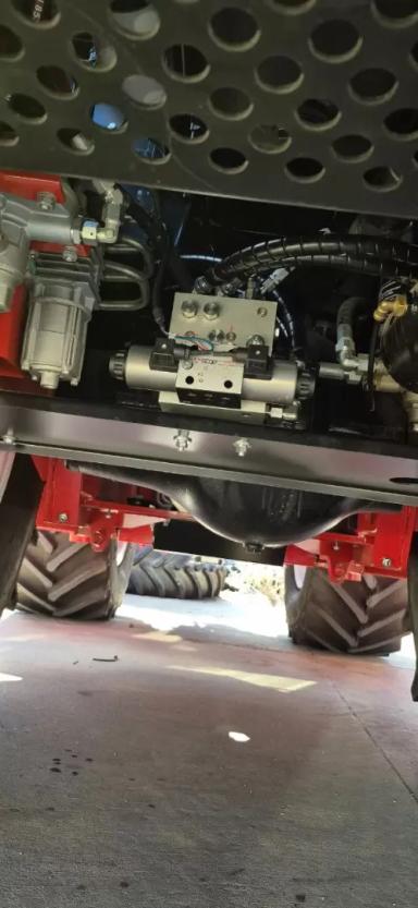 Трактора РСМ 2400 и автопилот Trimble. Точность работы до 2см