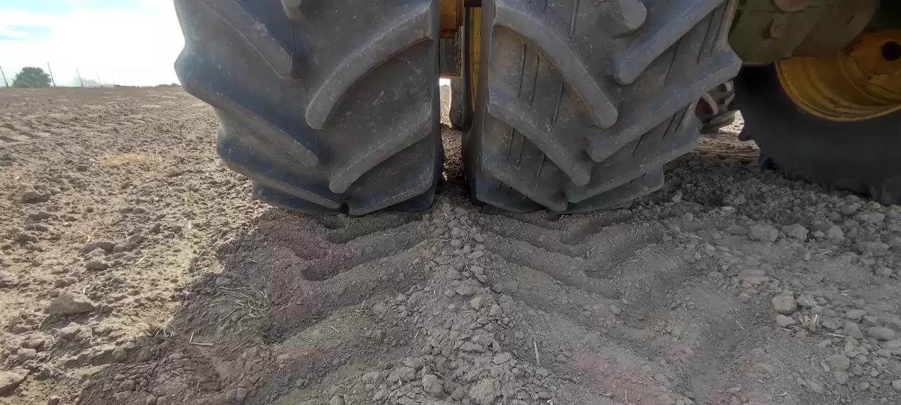 Навигация МАХ на трактора John Deere. Качественная бюджетная навигация.