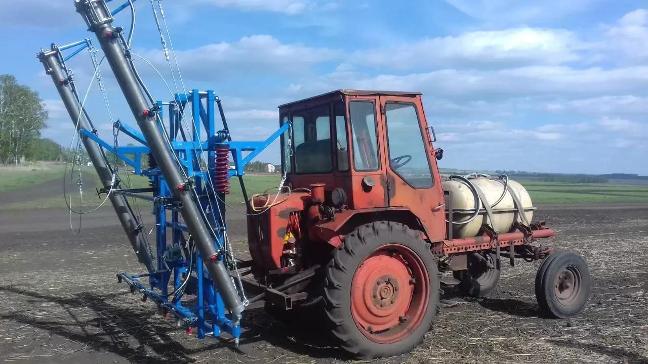 И старичку нашли работу!!!