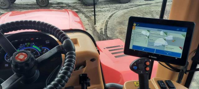 Самое точное решение для тракторов Кировец - гидравлика Trimble