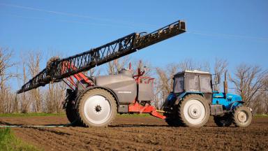 Опрыскиватель Horsch   ➕  трактор МТЗ   ➕  автопилот Trimble