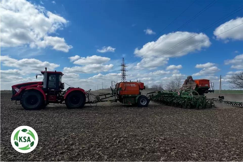 На полях "Крымского семенного Альянса" идет посевная кампания нута