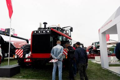 Ростсельмаш представил передовые технологии для АПК на «Золотой Ниве»