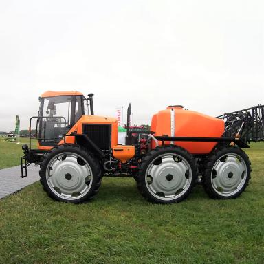 Самоходный опрыскиватель: как выбрать клиренс?