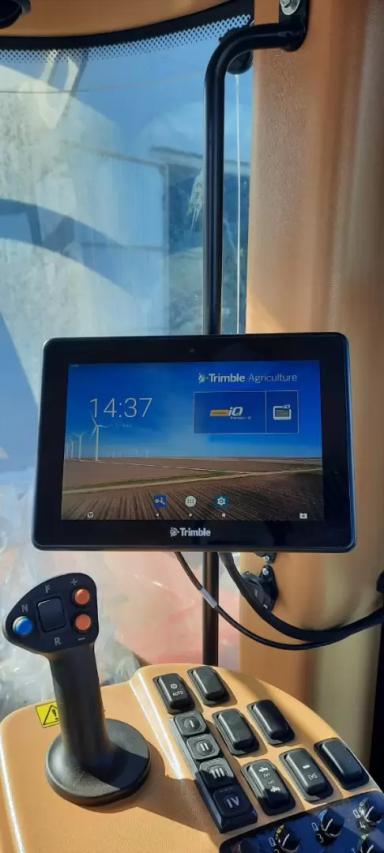 Кировец К 746 М и классика точного земледелия – Trimble