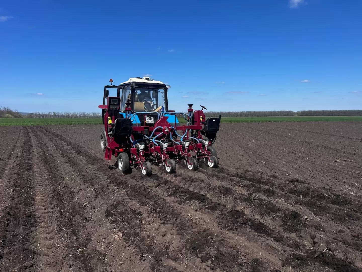 Селекционная сеялка - сев кукурузы с автопилотом Итэлма