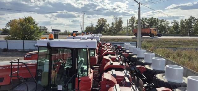 Трактора РСМ 2400 и автопилот Trimble. Точность работы до 2см