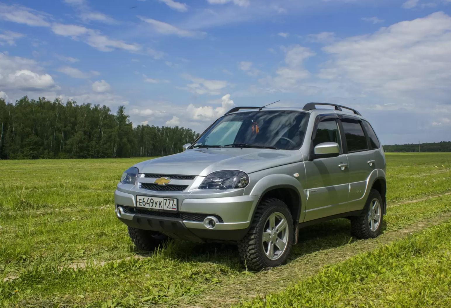 Какой автомобиль для агронома лучше: УАЗ, Нива, Шевроле Нива или иномарка?