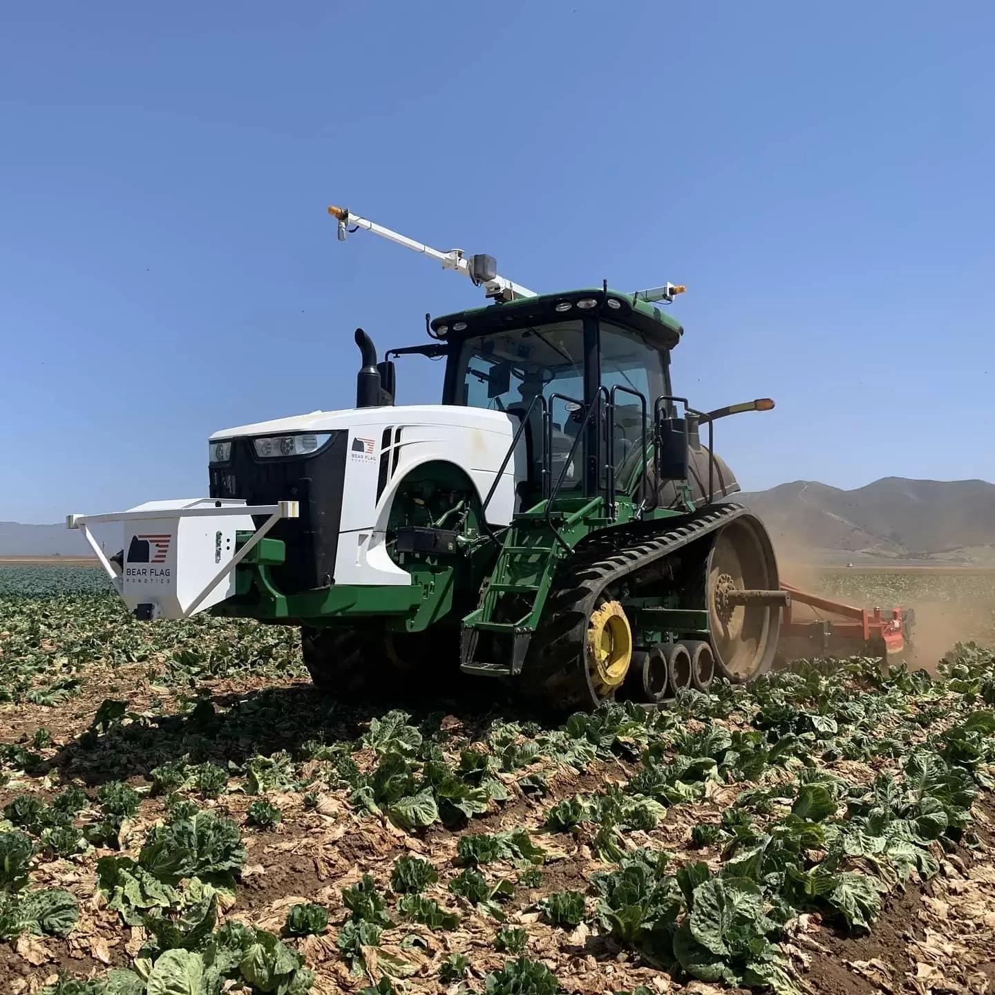 БЕСПИЛОТНЫЙ ТРАКТОР: новая версия от JohnDeere...