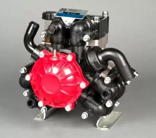 Насос D-113 с одним коническим выходом на кардан