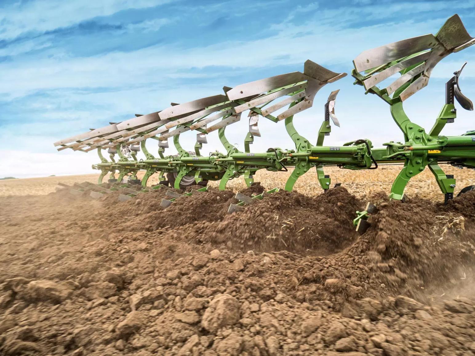 Перьевой или сплошной отвал плуга: какой выбрать?