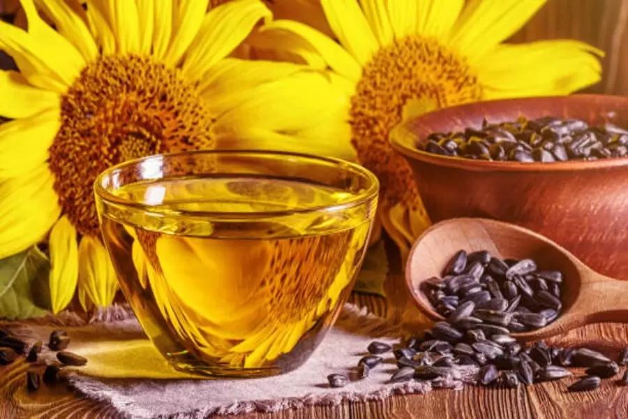 Минсельхоз разделил допквоту на экспорт подсолнечного масла между 54 компаниями