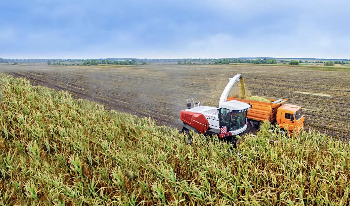 Факты о кормоуборочном комбайне Ростсельмаш F 1300