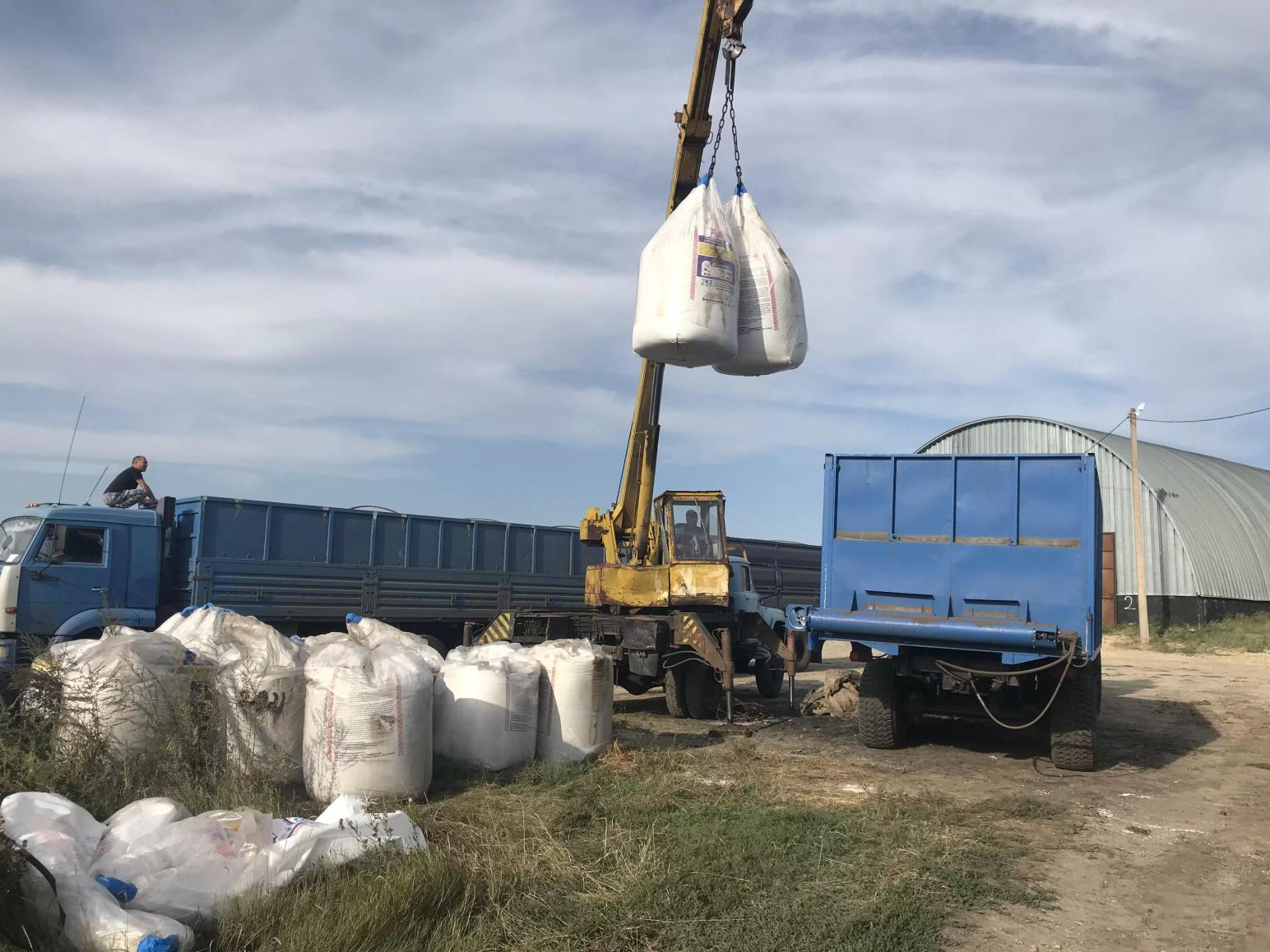 Поставка удобрений до хозяйства