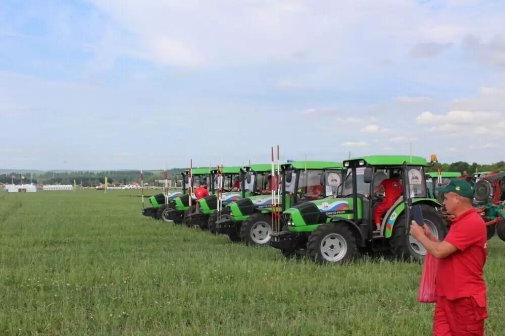 Чемпионат России по пахоте выиграл Гран-при премии в области событийного туризма