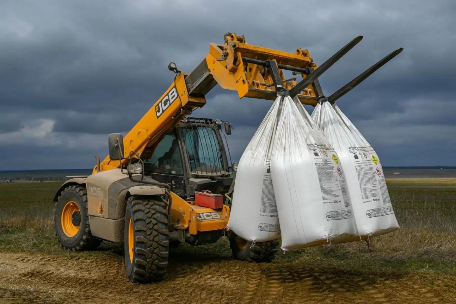 ФАС предлагает субсидировать закупку удобрений на бирже