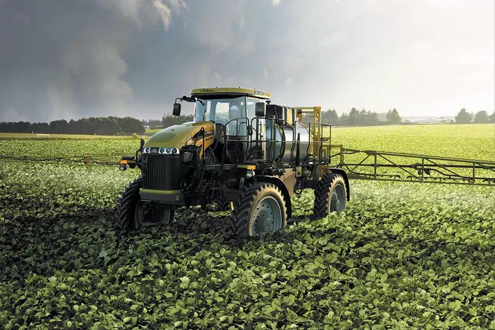 Настройка опрыскивателя для эффективной борьбы с сорняками.