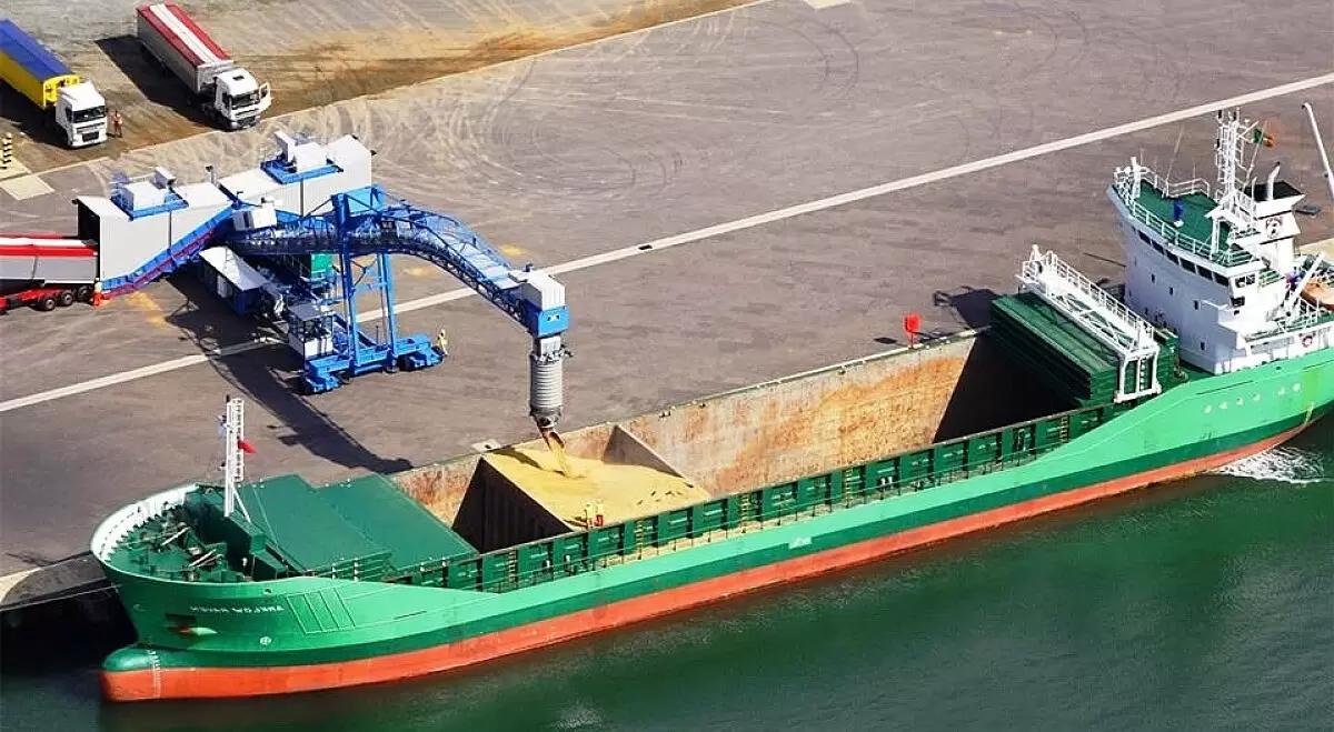 Минпромторг и Минсельхоз обсуждают возможность строительства судов-зерновозов