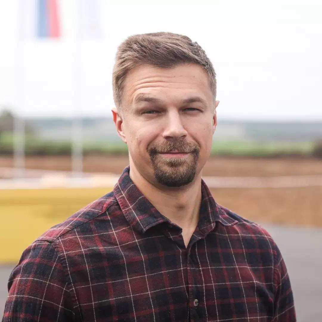 КАК Я НАЧИНАЛ: "ИЗ ОФИСА В ПОЛЕ" - ВЗГЛЯД СО СТОРОНЫ