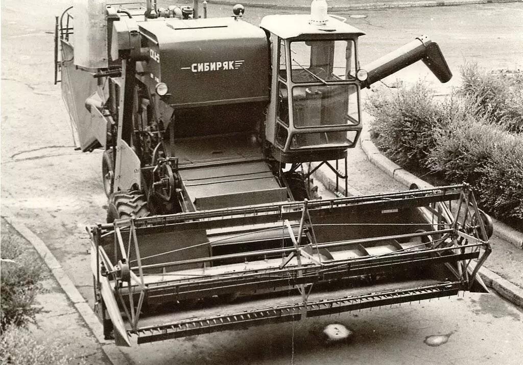 Топ-3 лучших комбайнов Советского Союза: Легенды советского машиностроения