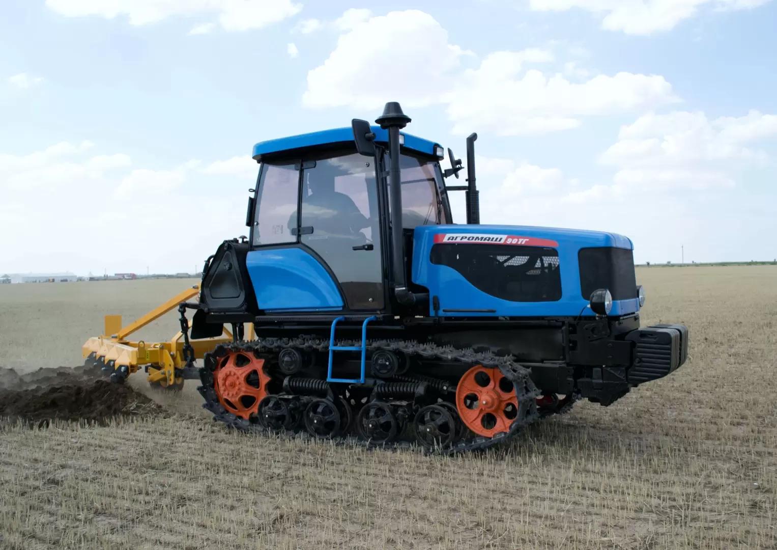 Какой отечественный гусеничный трактор выбрать?