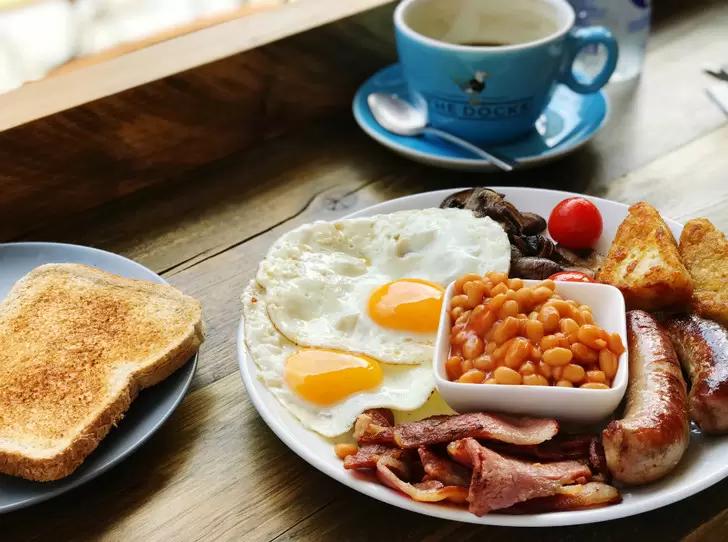 Стоимость «английского завтрака» в Великобритании за год выросла на 18%