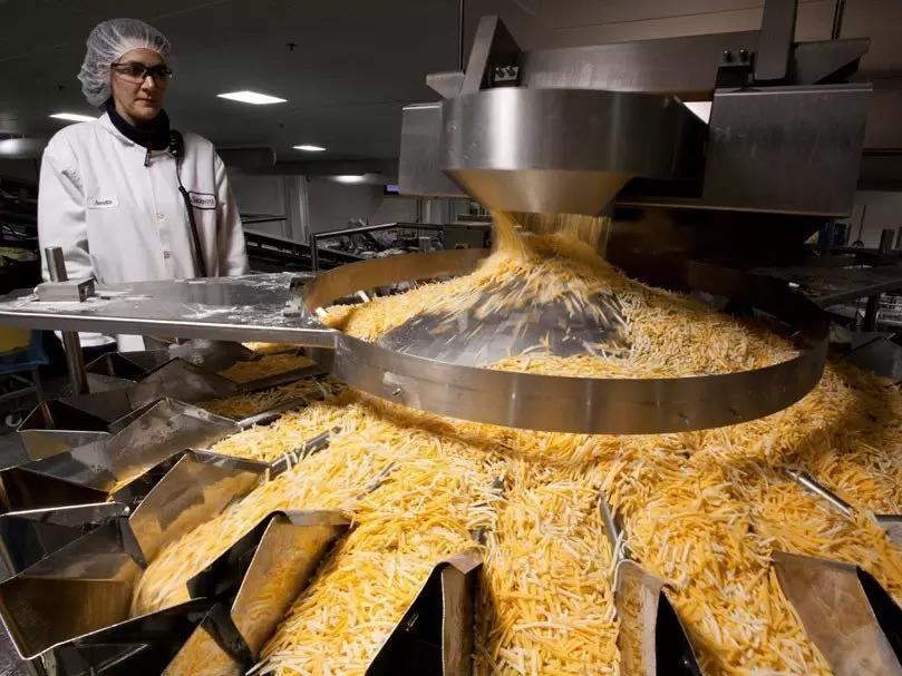 Президента попросили оставить льготы в пищевой сфере только российскому бизнесу