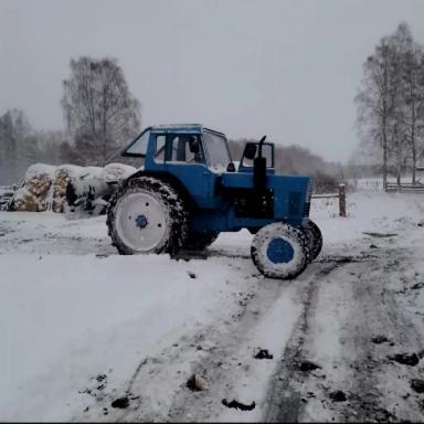 Уральская ферма зимой мтз 80