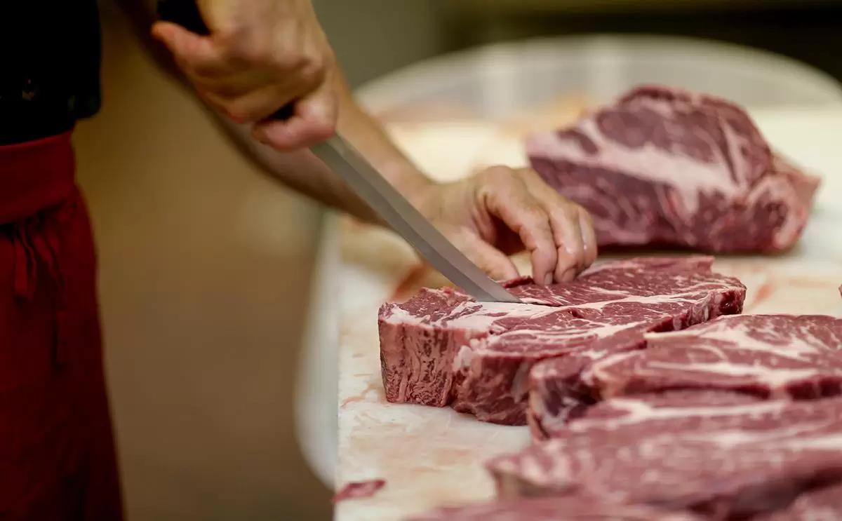 Квоту на ввоз в РФ беспошлинной говядины в 2023 году могут снизить в два раза