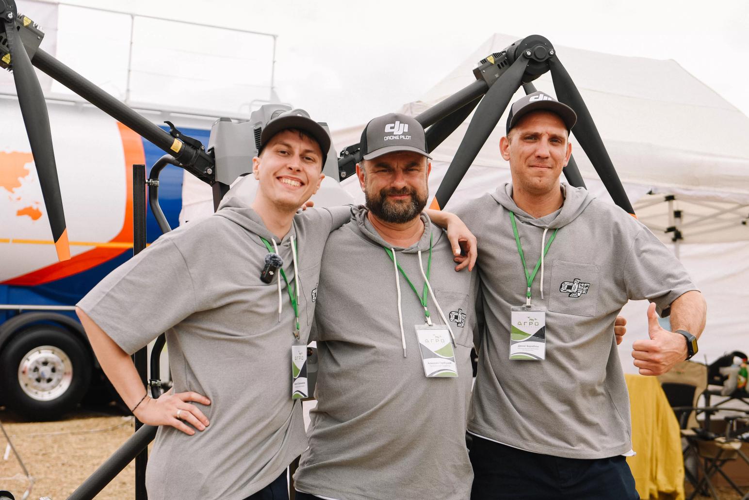 Команда «Агро Технологии» представила на стенде Золотая Нива 2024 Агродроны