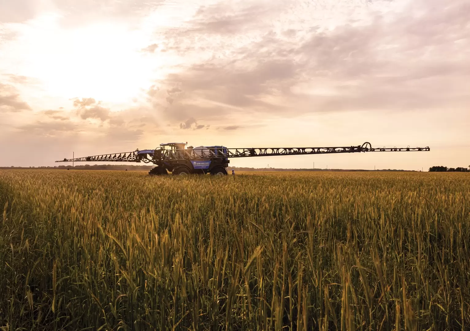 Самоходные опрыскиватели New Holland: обновленная серия Guardian